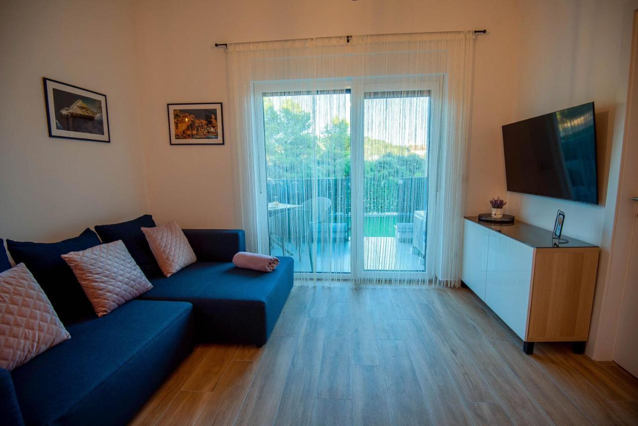My Adriatic Place With Private Garden And Garage Sibenik Exterior photo
